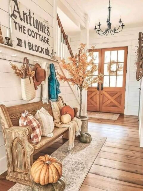 11 Ways for Creating a Warm and Inviting Fall Entryway | Bloom and Boughs